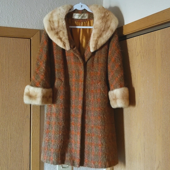 Jackets & Blazers - VINTAGE Lilli Ann's Fur Trim Wool Trench Coat with Silk Inner Lining
